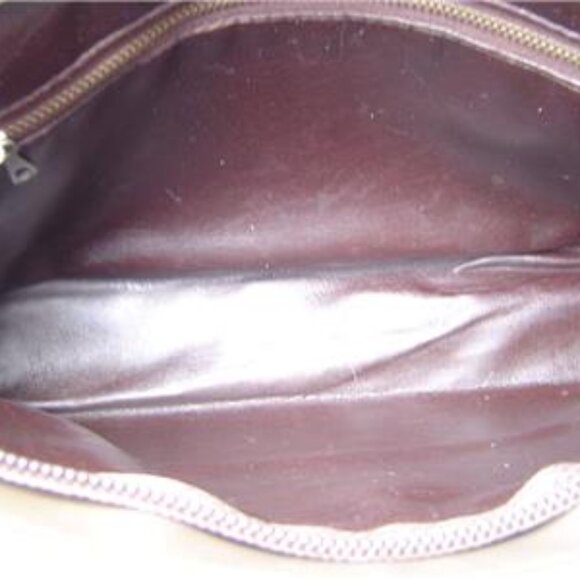 AUTHENTIC MARIO VALENTINO SIGNATURE CLUTCH EUC MADE IN ITALY! - Picture 13 of 16